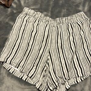 Apt 9 shorts